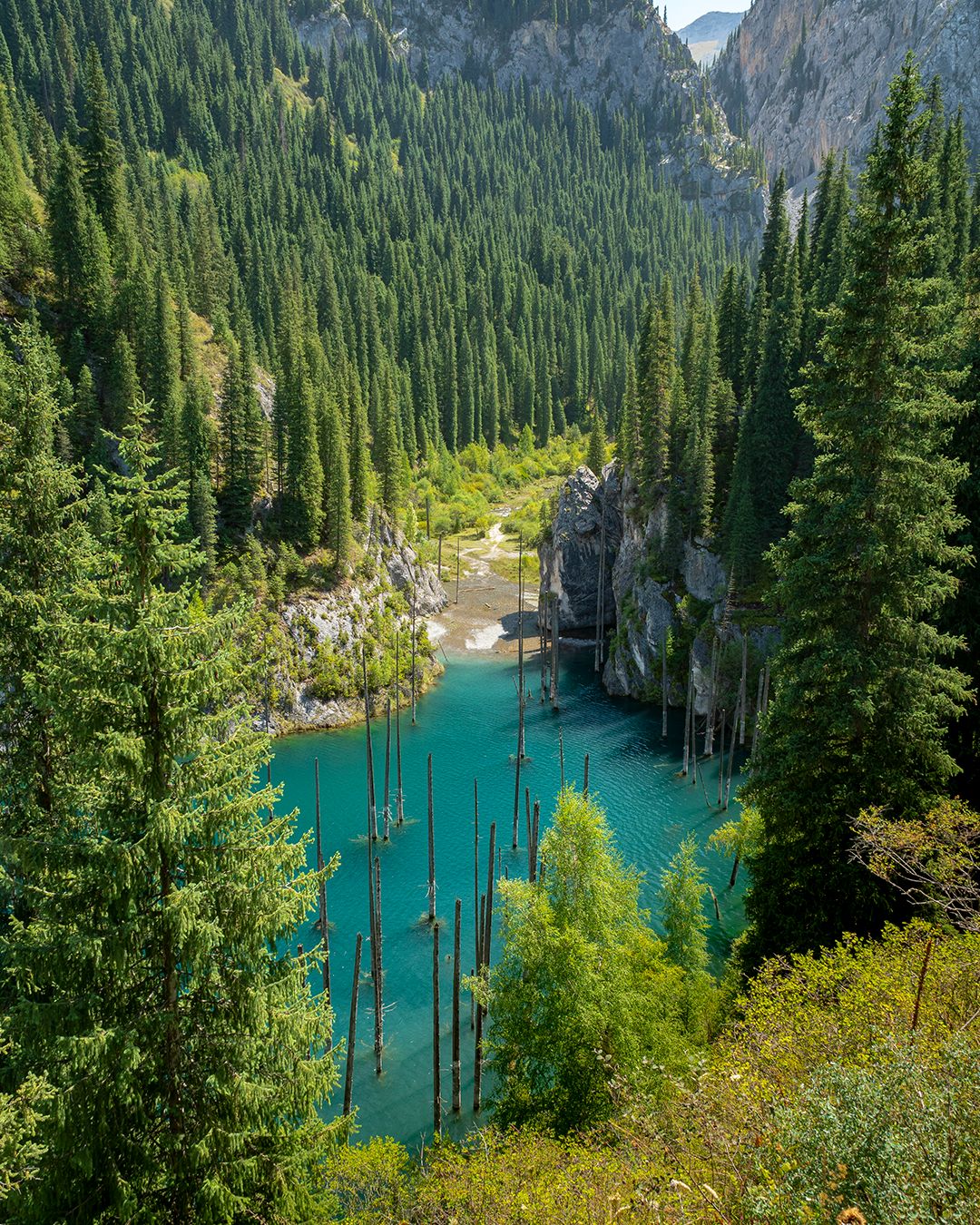 Озеро Каинды, вид сверху